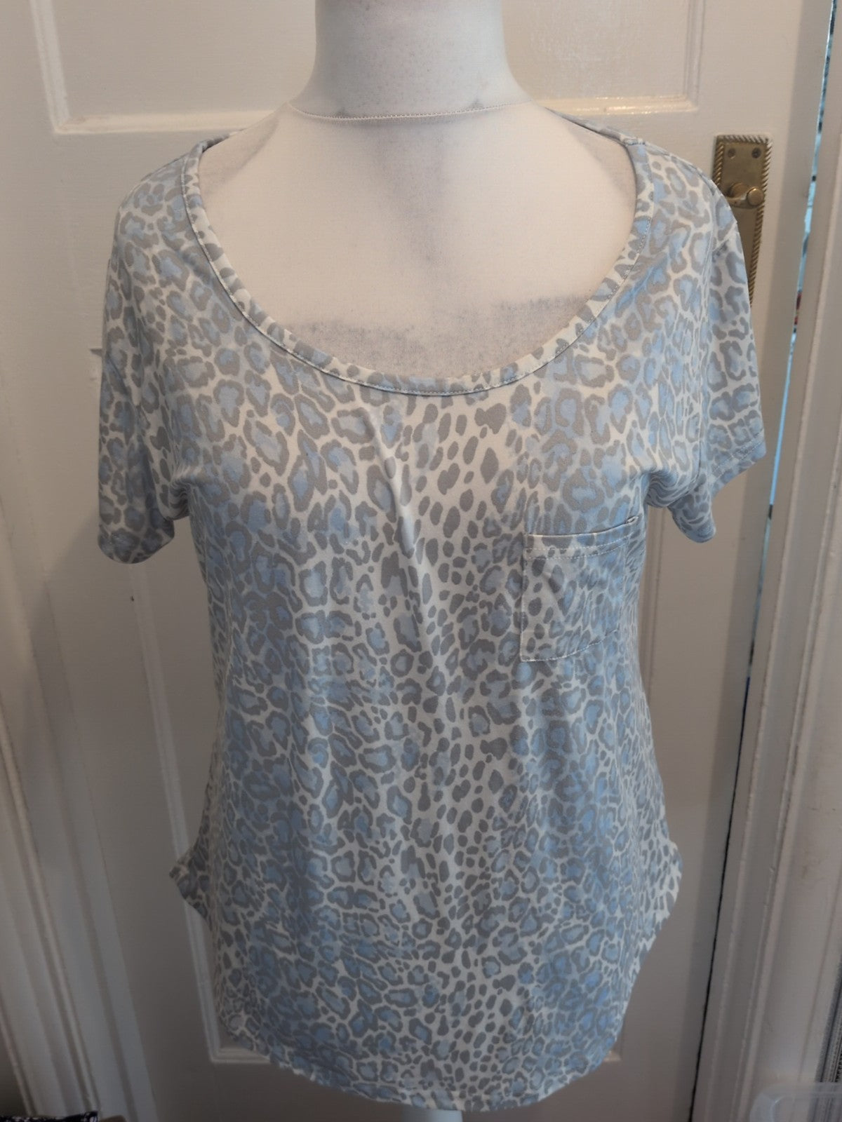 Ladies Peacocks Size 14-16 Blue Leopard Print Pyjama Top