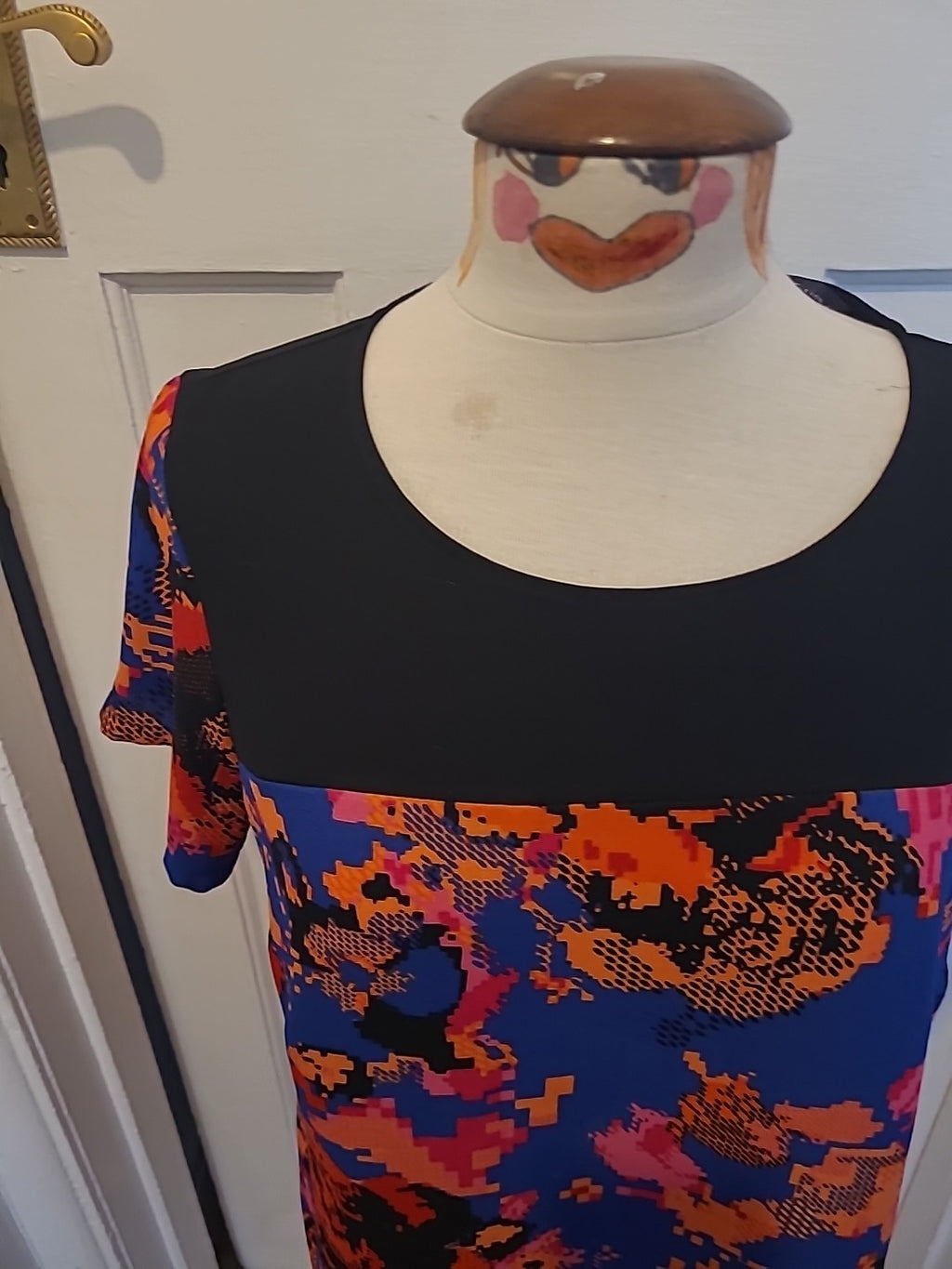 Ladies Marks And Spencer Size 14 Blue Red Black Short Sleeved Tshirt