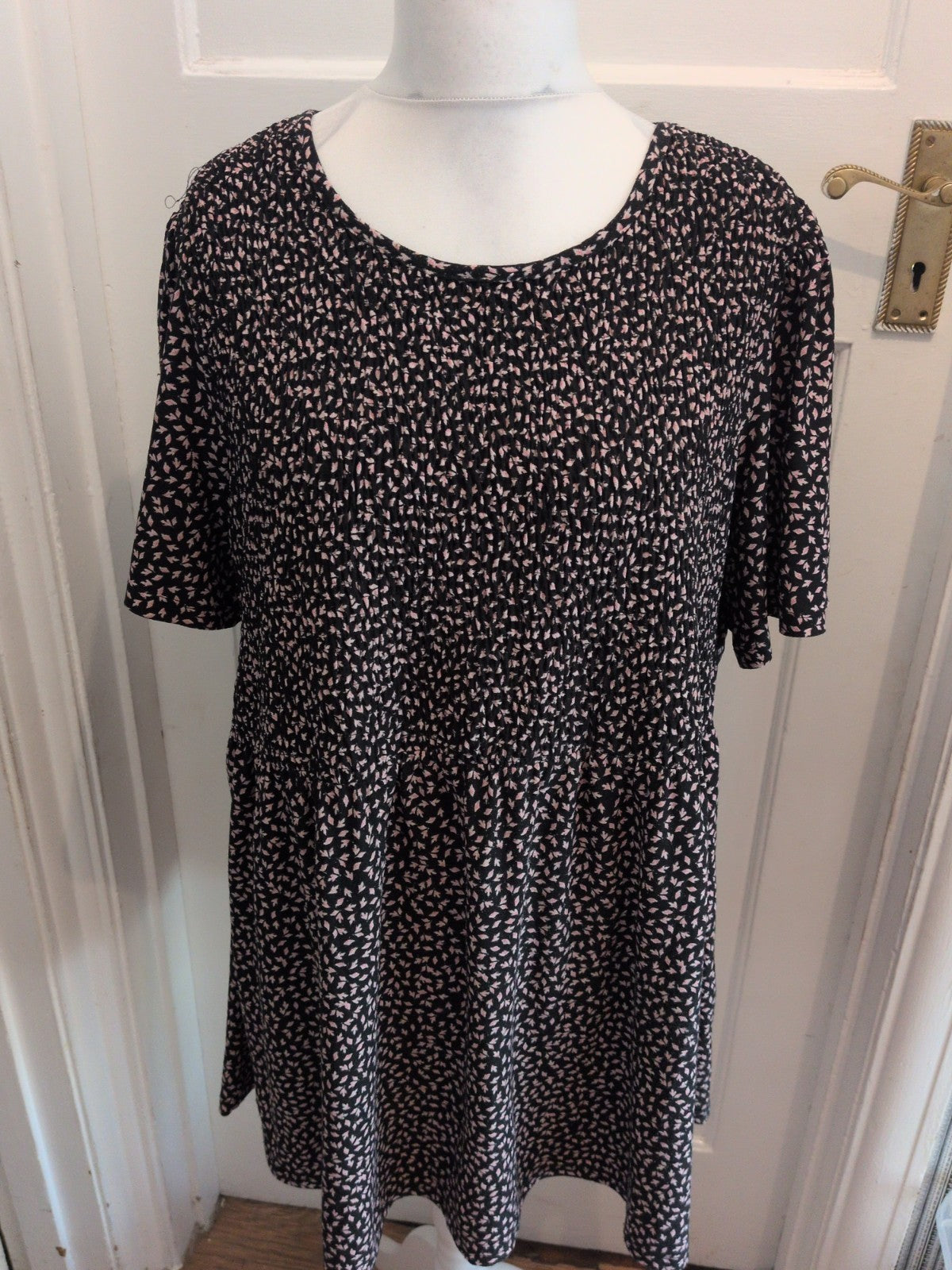 Yours 18 Black And Pink Short Sleeve Knee Length Dress