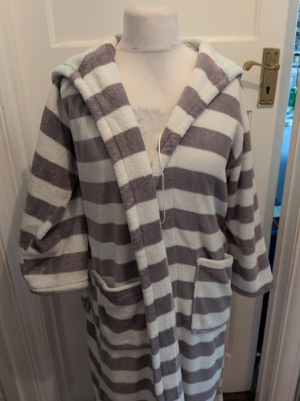 Primark 10-12 Grey And White Striped Dressing Gown Robe