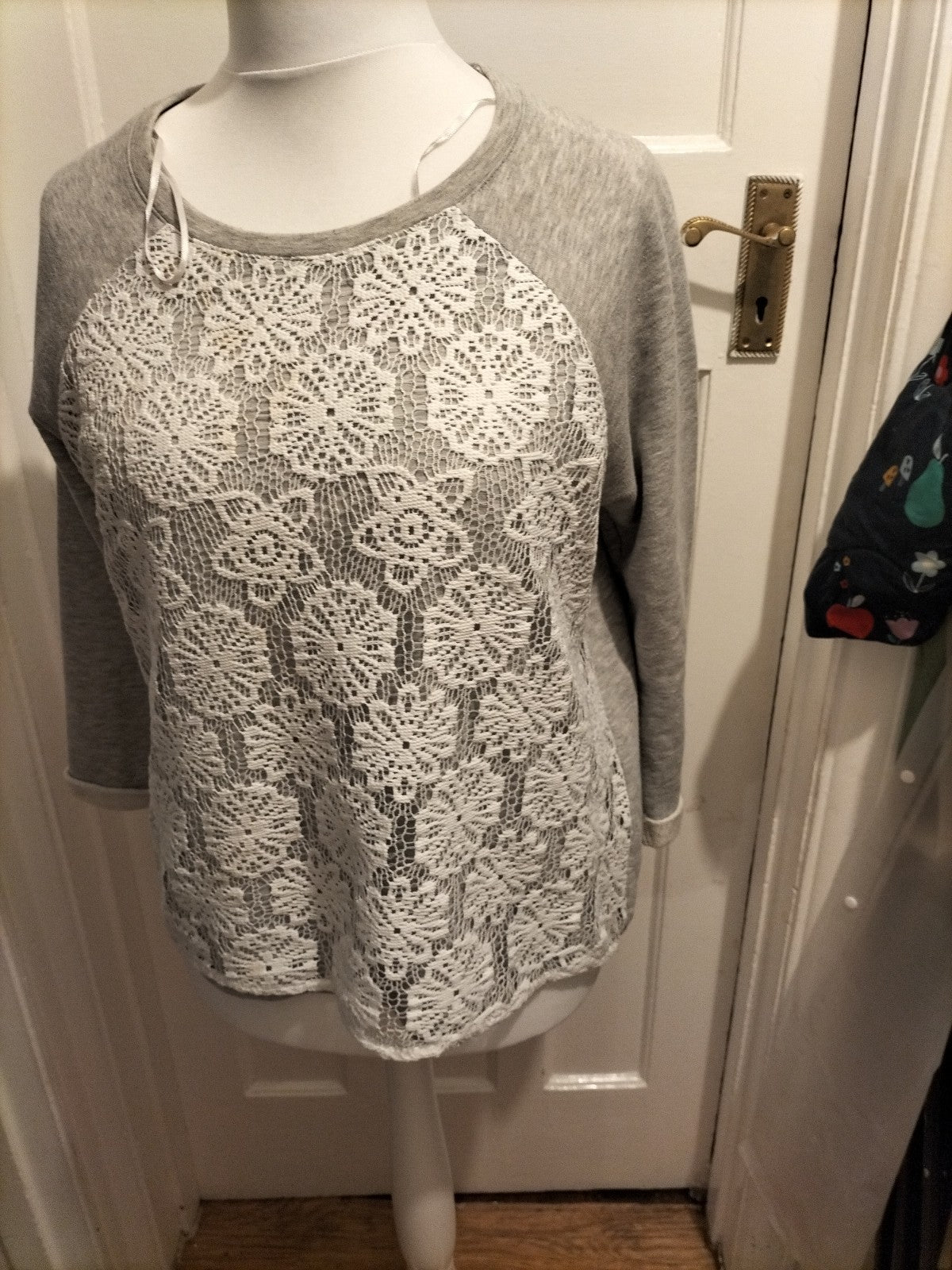 Ladies Peacocks Size Medium Grey With Floral White Lace Jumper