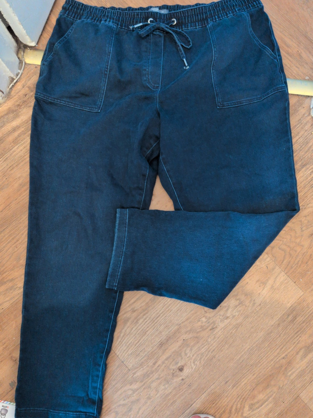 Ladies Nutmeg Size 22 Denim Elasticated Jeans Straight