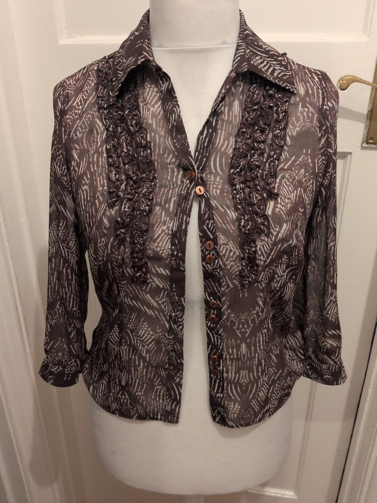 CC Petite 10 Dark Brown And White Long Sleeve Blouse