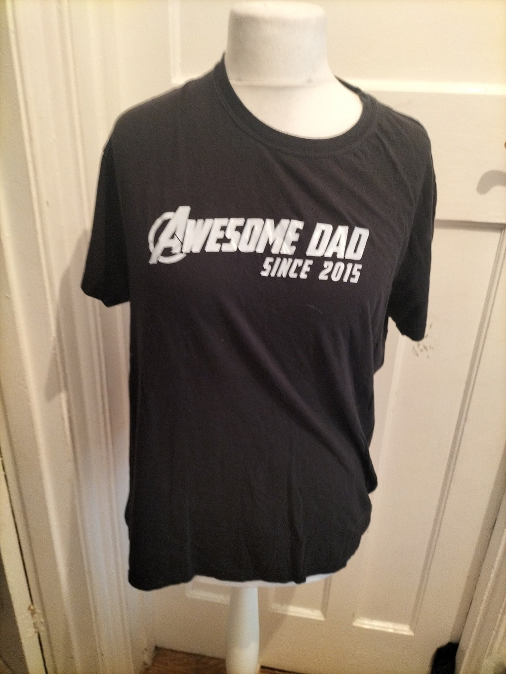 Large Black Print Awesome Dad Since 2015 T-shirt
