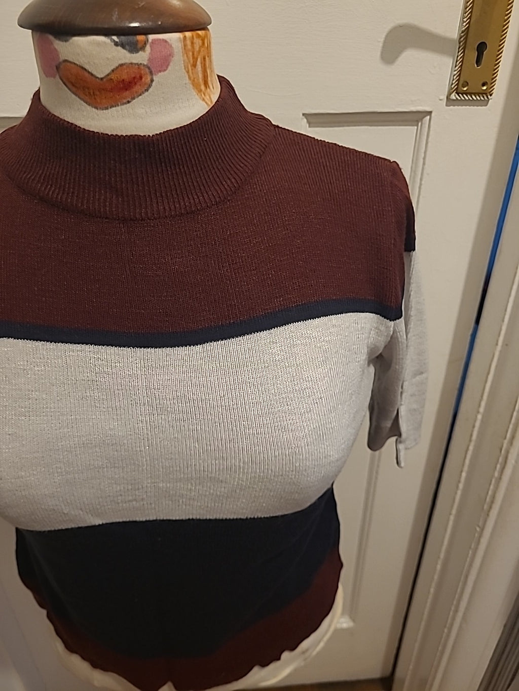 Ladies Olive Size Small Purple White Navy Short Sleeved Jumper