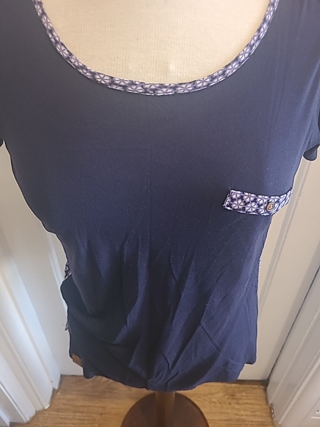 Ladies Regatta Size 10 Navy Purple Detailed Slightly See Through Tshirt