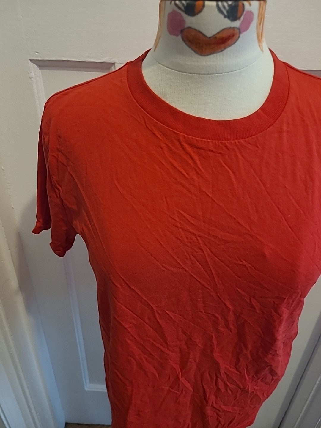 Mens Small Red Short Sleeved Tshirt