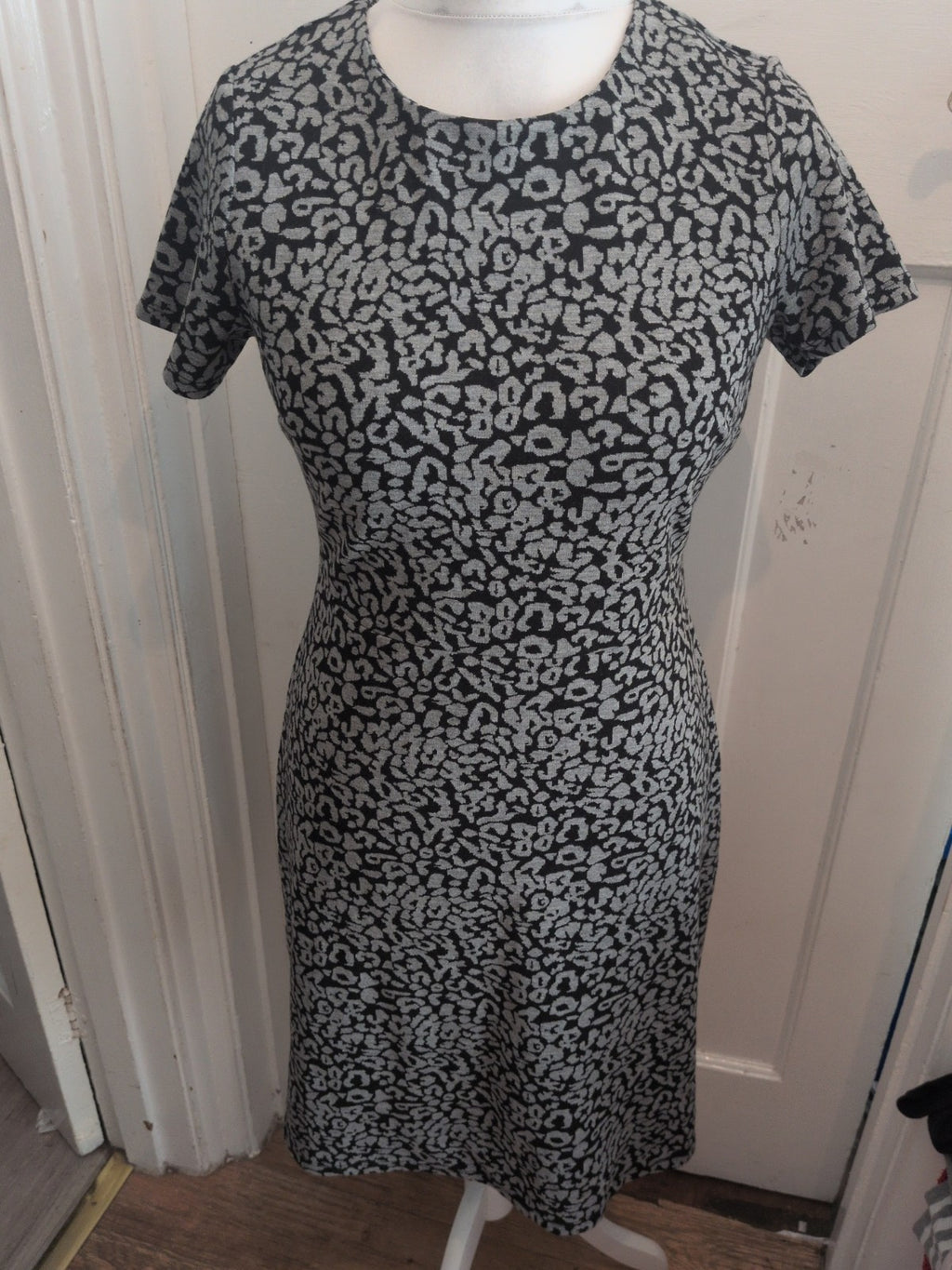 Tu Woman 12 Grey And Black Short Sleeve Midi-long Dress