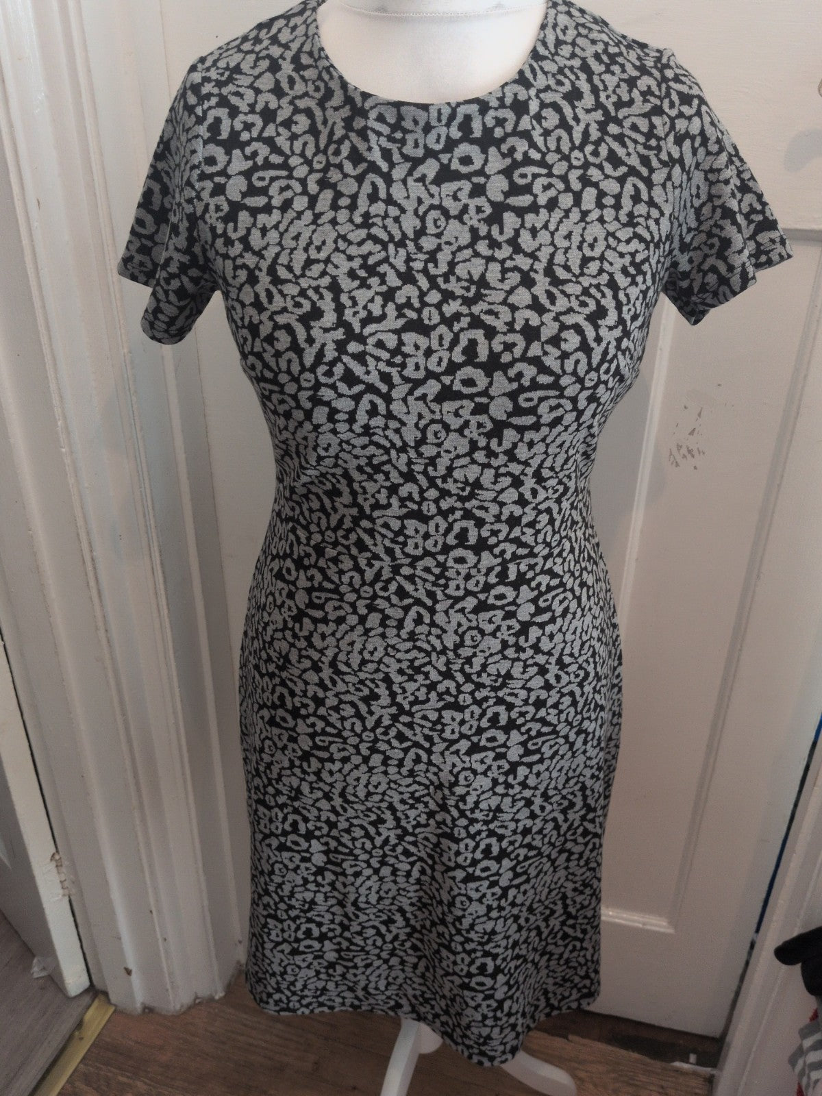 Tu Woman 12 Grey And Black Short Sleeve Midi-long Dress