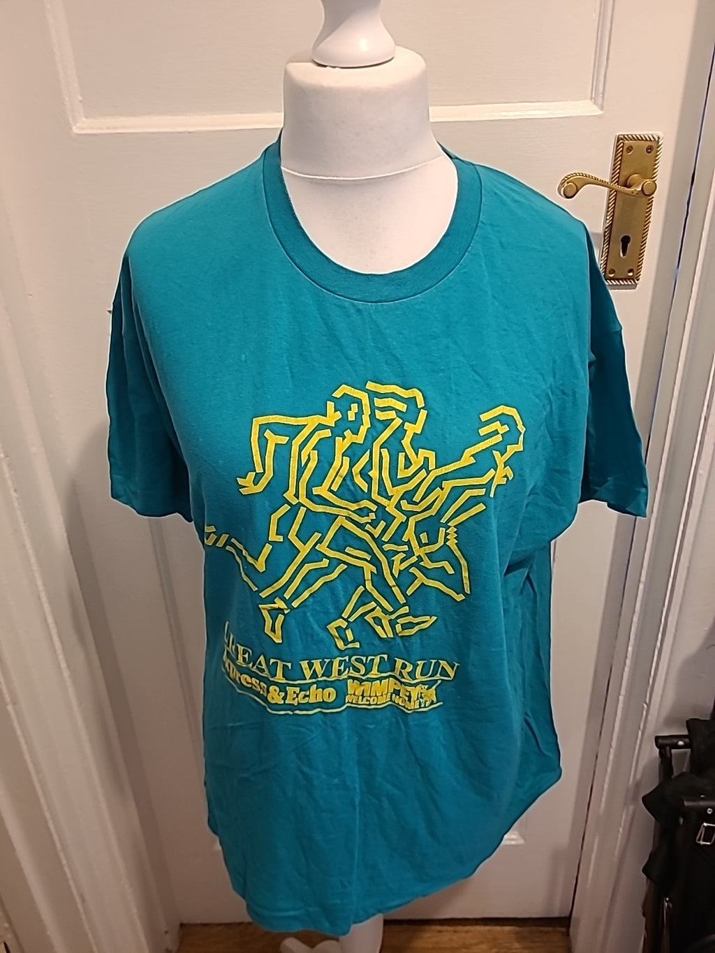 Ladies Size XL Green And Yellow Print Short Sleeved Tshirt Tee