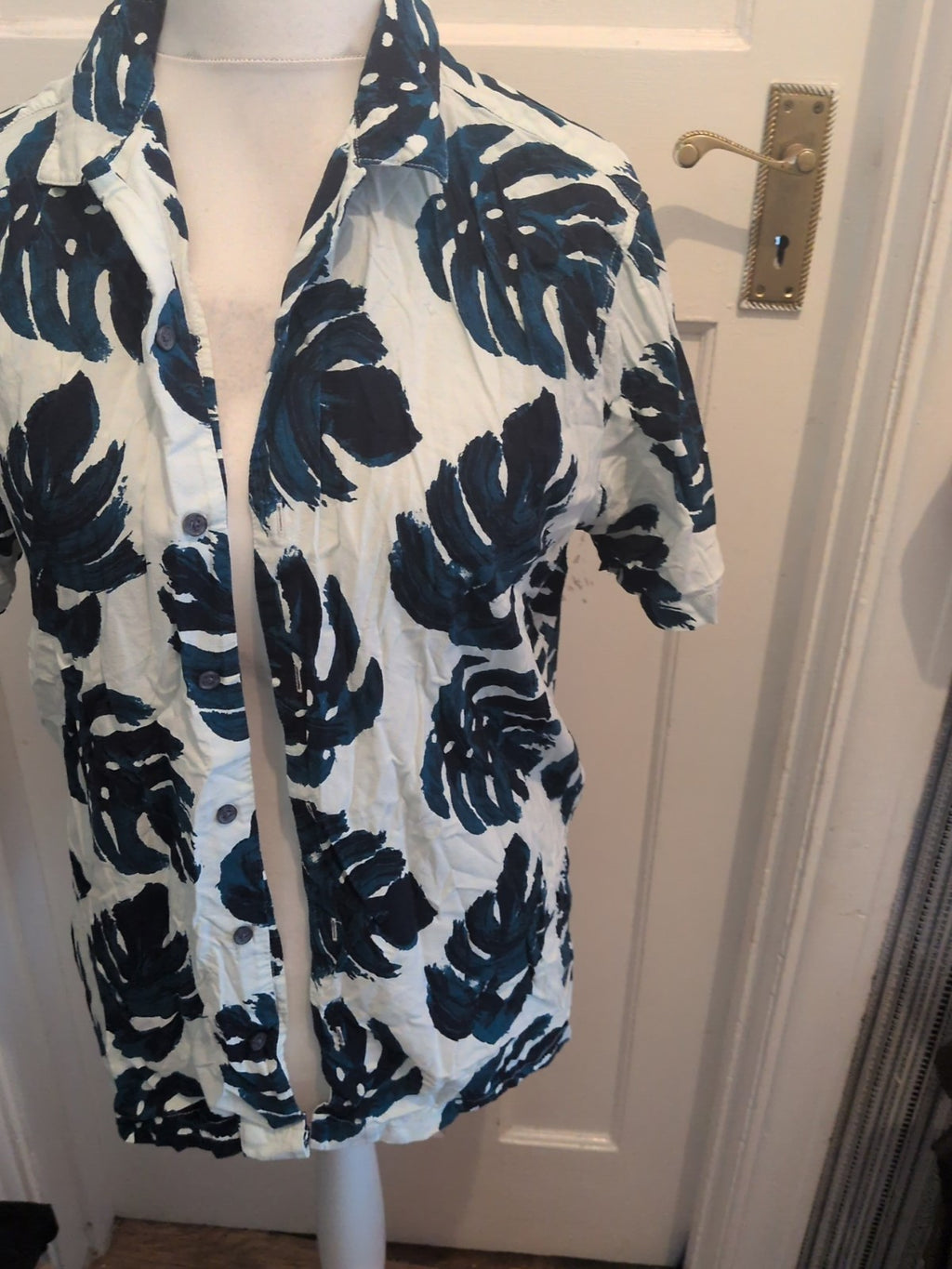 Easy Large Navy Teal White Short Sleeve Shirt
