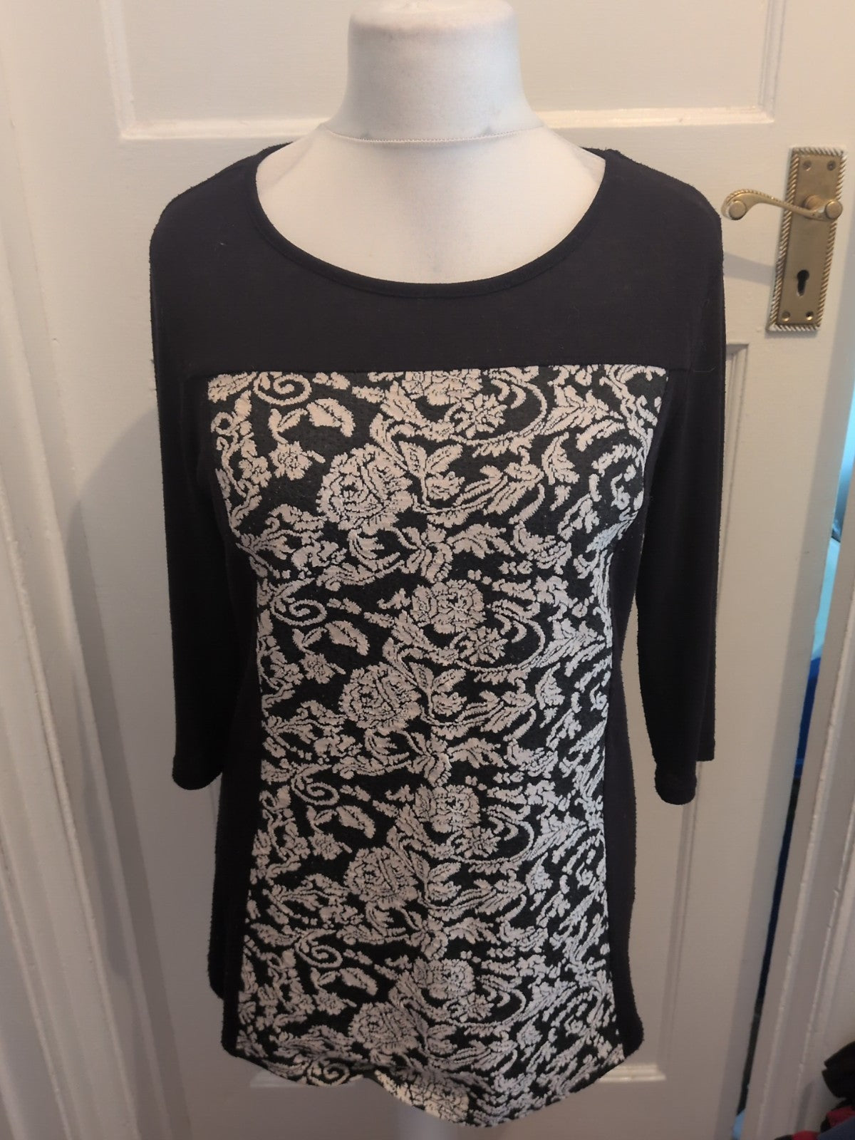 New Direction Large Black And Ivory Half Sleeve Blouse