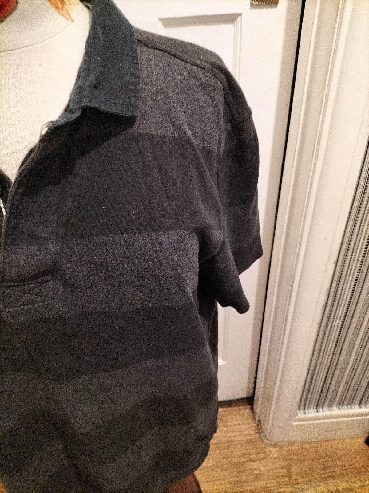 Mens TU Size Large Navy And Black Striped Short Sleeved Polo