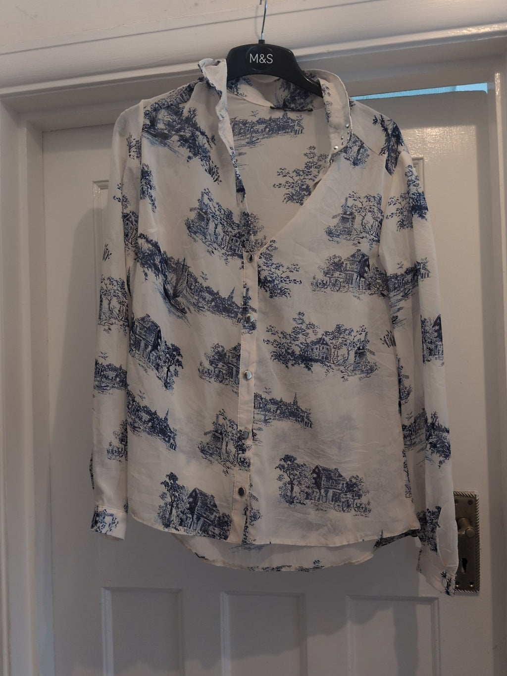 Primark 12 Blue And Cream Long Sleeve Buttoned Blouse
