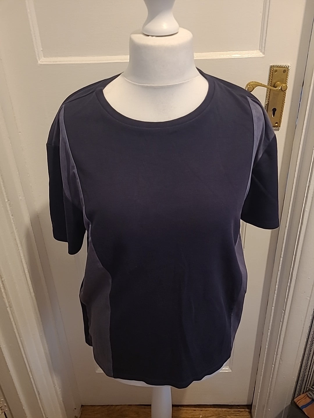 Mens River Island Size Large Grey And Black Short Sleeved Tshirt