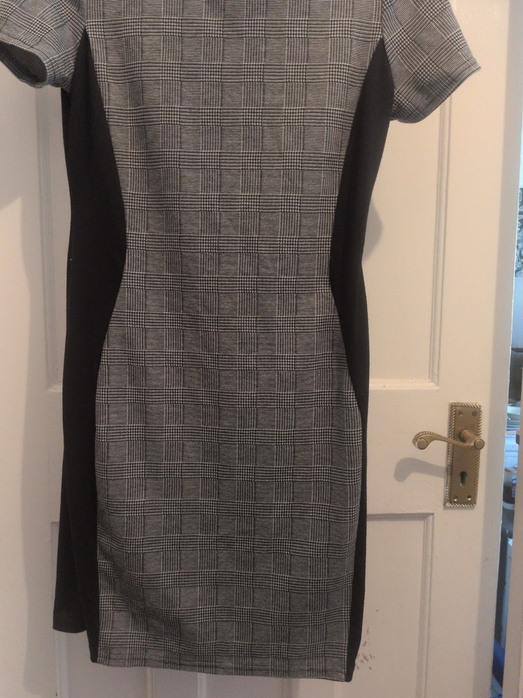 New Look 10 Grey Check With Black Short Sleeve Dress