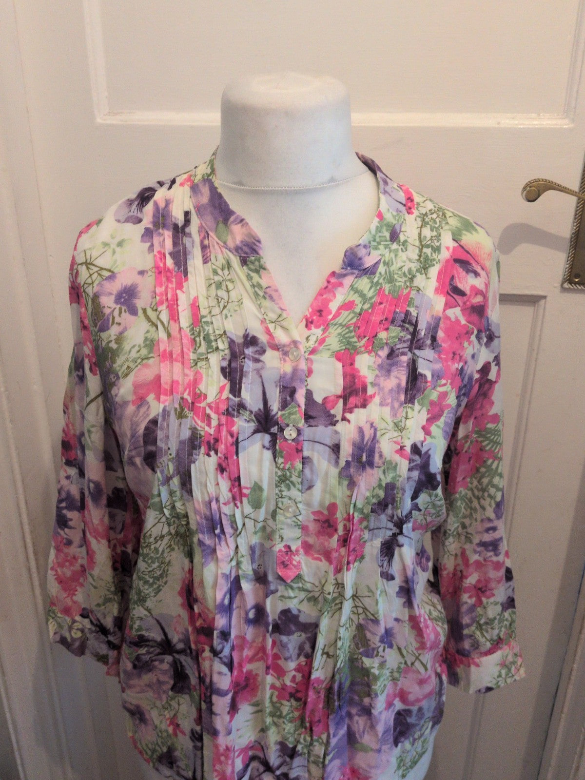 Ladies Damart Size 12 Multicoloured Floral Long Sleeve Blouse