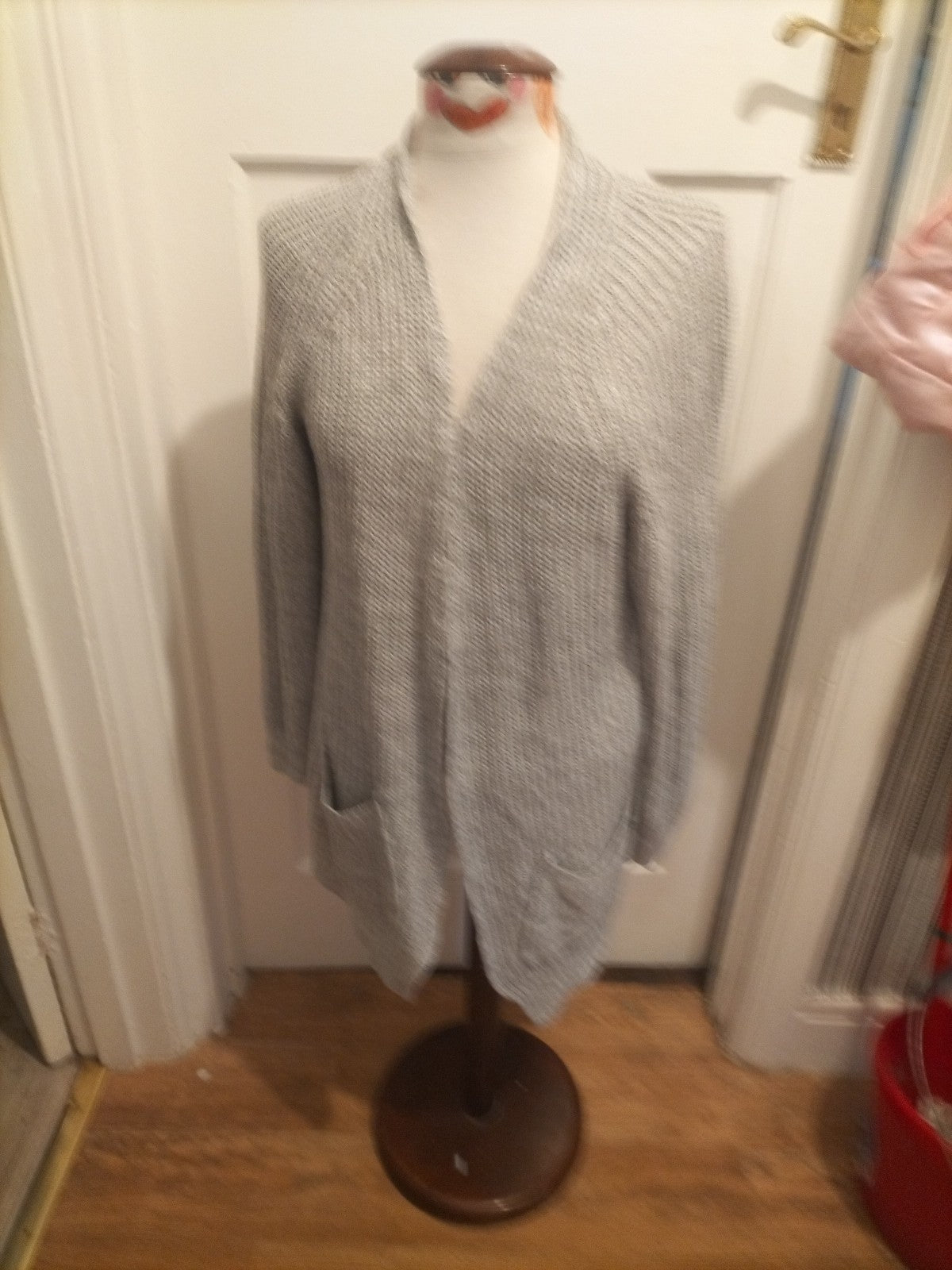 Ladies Papaya Size Small Grey Long Sleeved Knit Cardigan