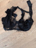 Small Black Lacey Wired No Pad Bra