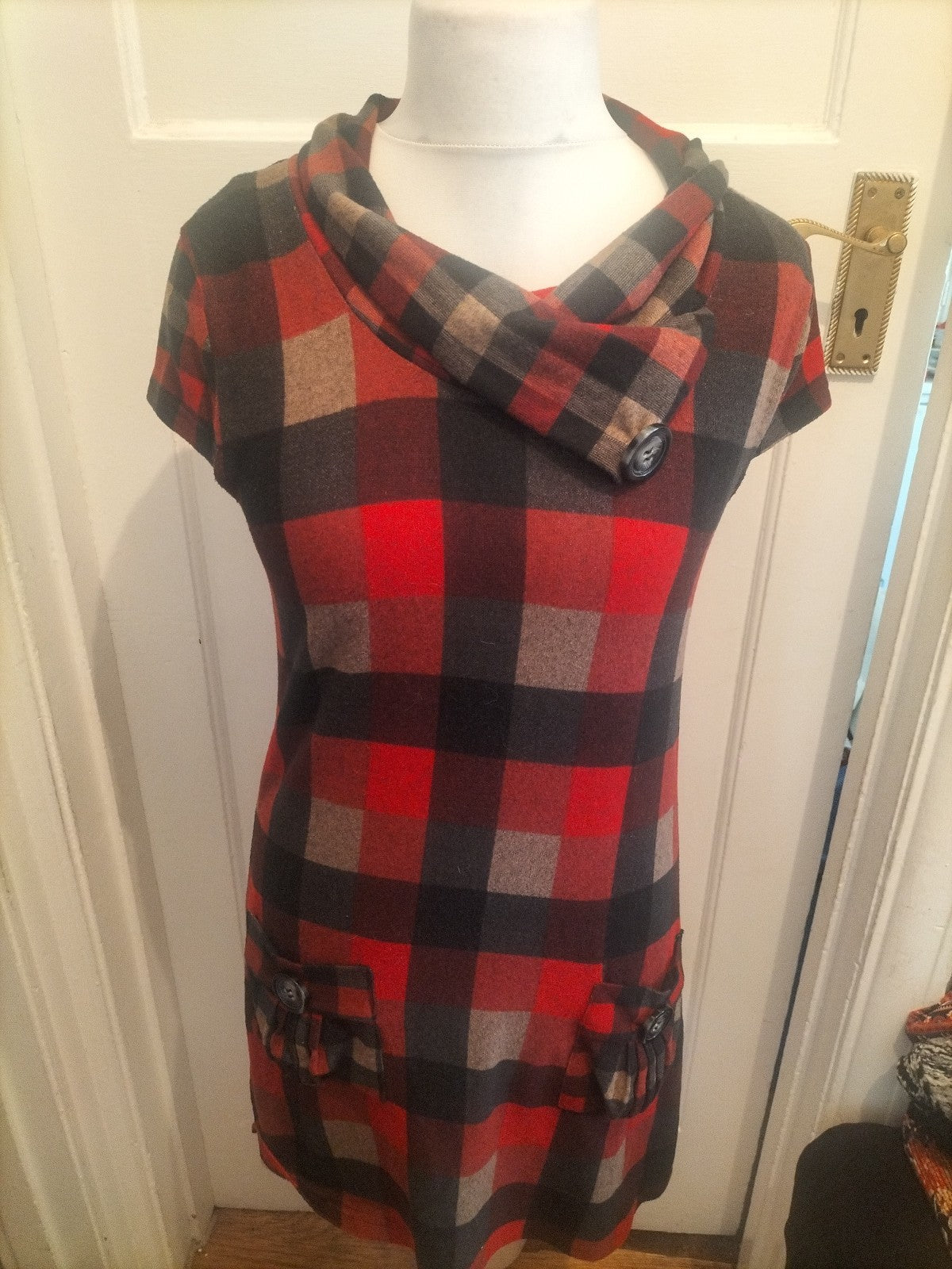 Ladies Izabel London Size 12 Red Check Short Sleeved Dress