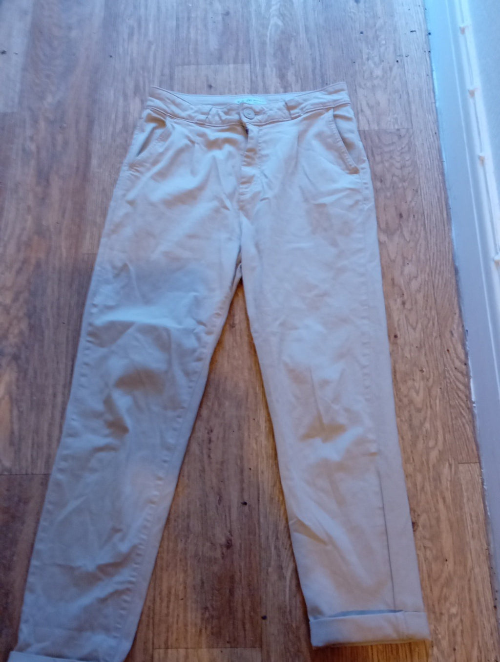 Ladies Denim&Co Size 8 Beige Jeans