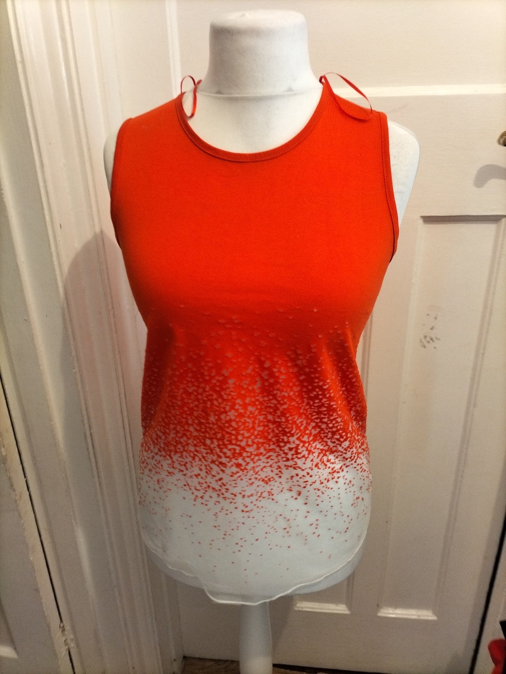 Ladies Select Size 10 Orange And White Sleeveless Blouse