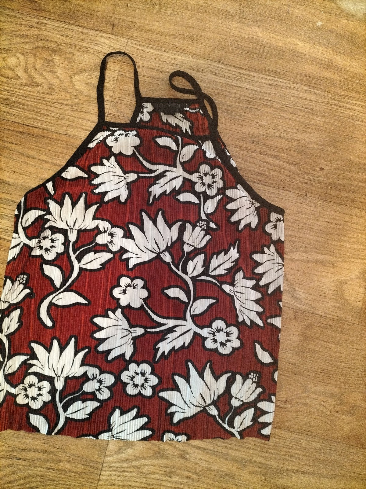 Ladies Topshop Size 6 Red White Floral Sleeveless Tshirt