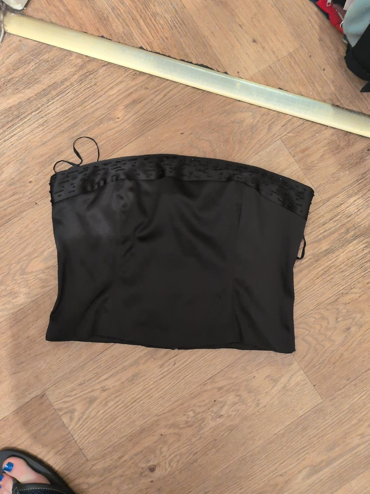 Amaranto 16 Black Sleeveless Strapless Top