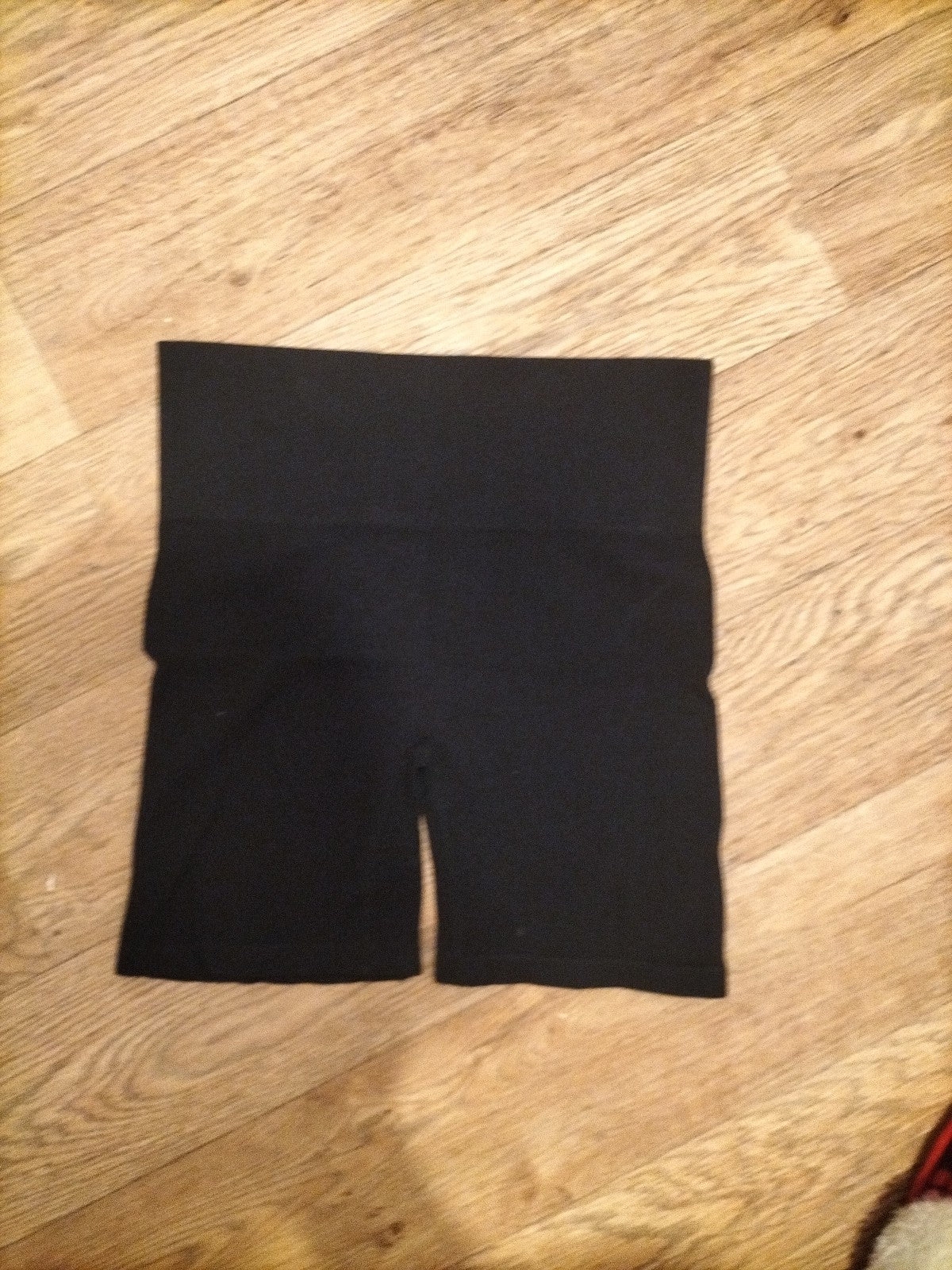 Ladies Papaya Size Medium Black Gym Shorts