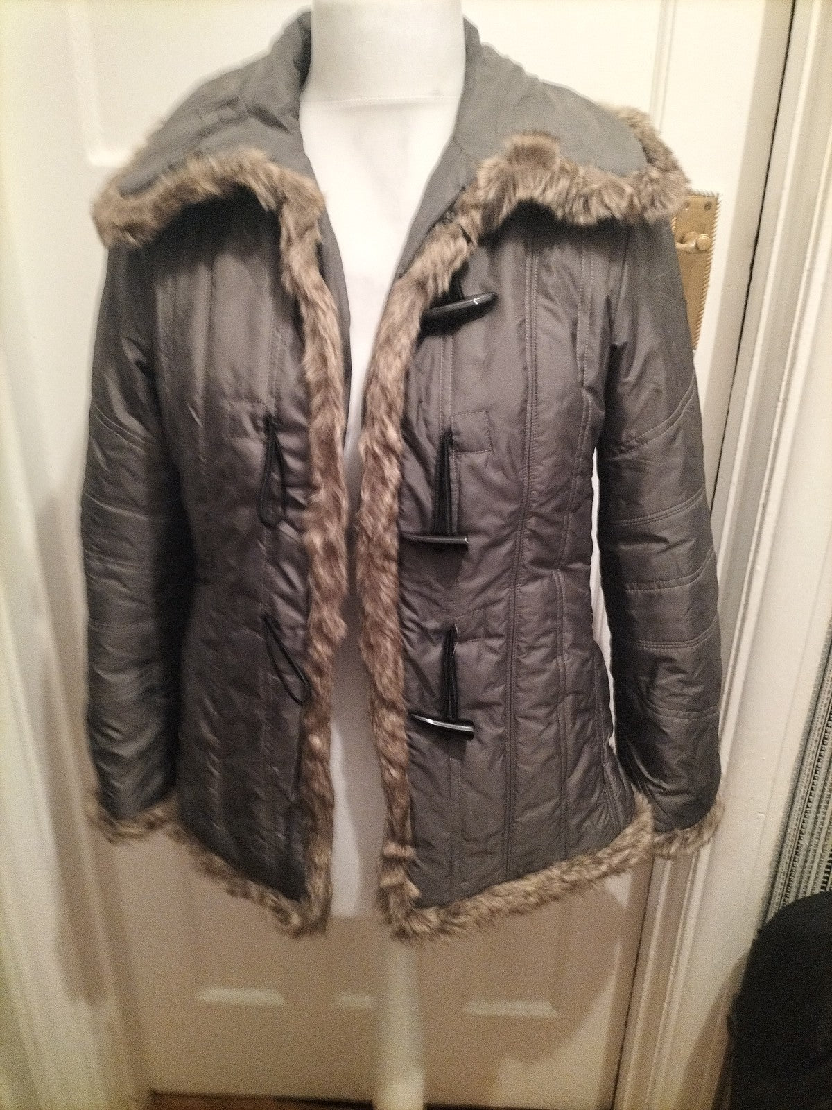 Ladies Chianti Size 12 Grey Faux Fur Jacket