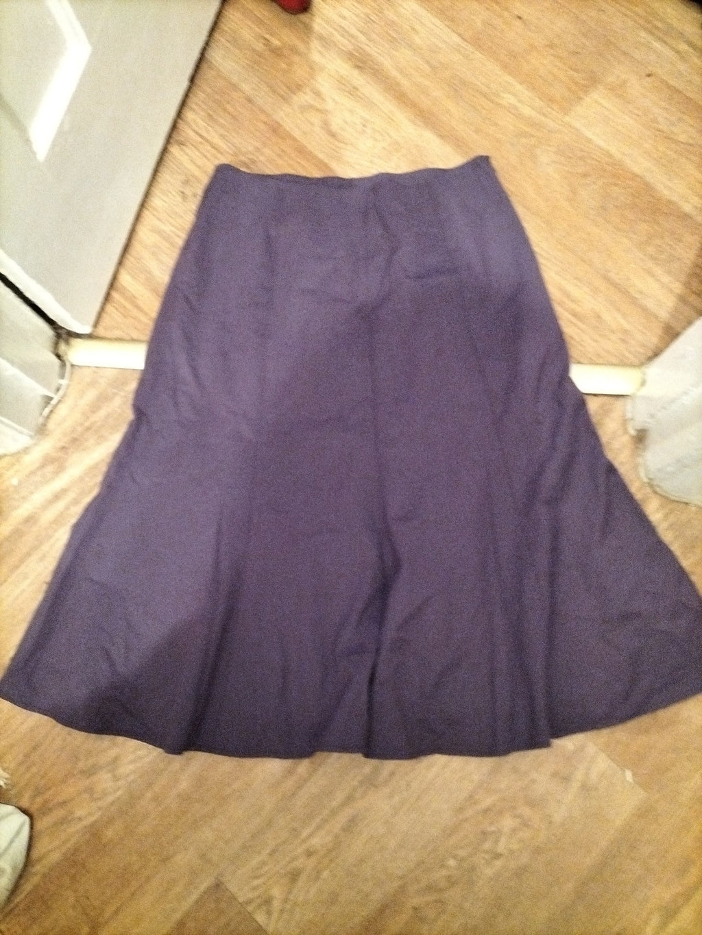 Ladies Artigiano Size Large Purple Flare Skirt