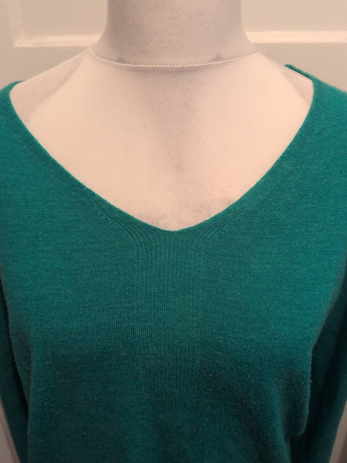 Ladies Primark Size 18-20 Green V Neck Jumper