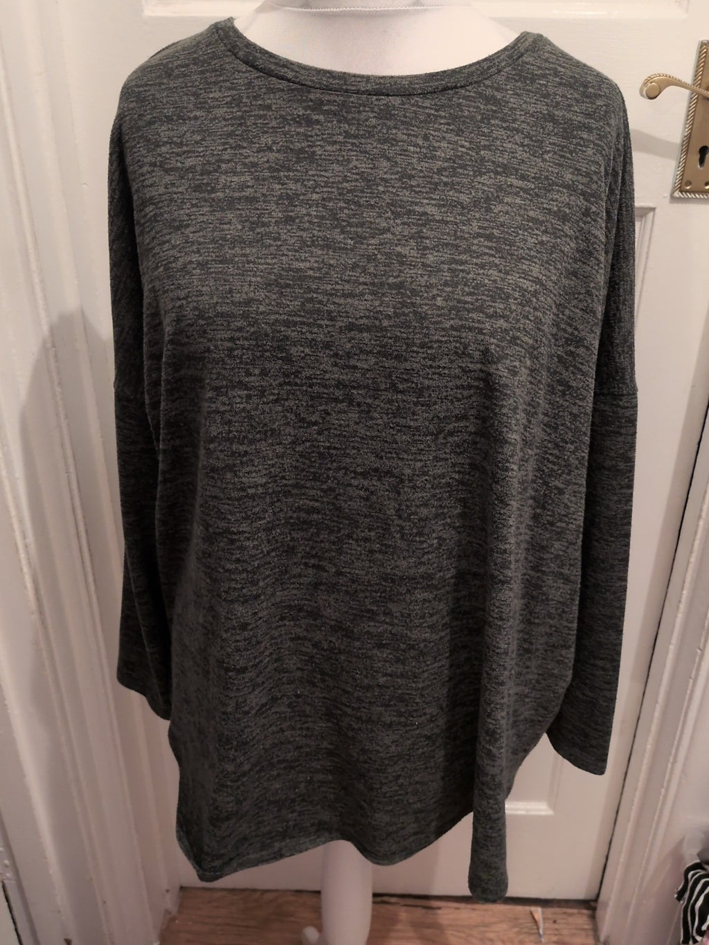 Nutmeg 22 Dark Green Flecked Long Sleeve Blouse