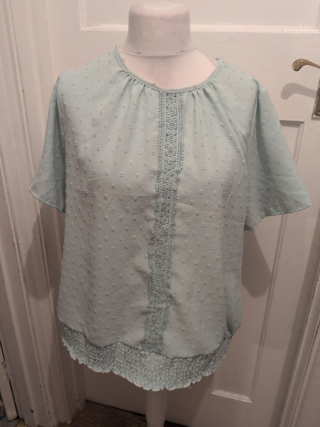 Ladies Size XL Pale Teal Short Sleeve Textured Blouse Marked Neck