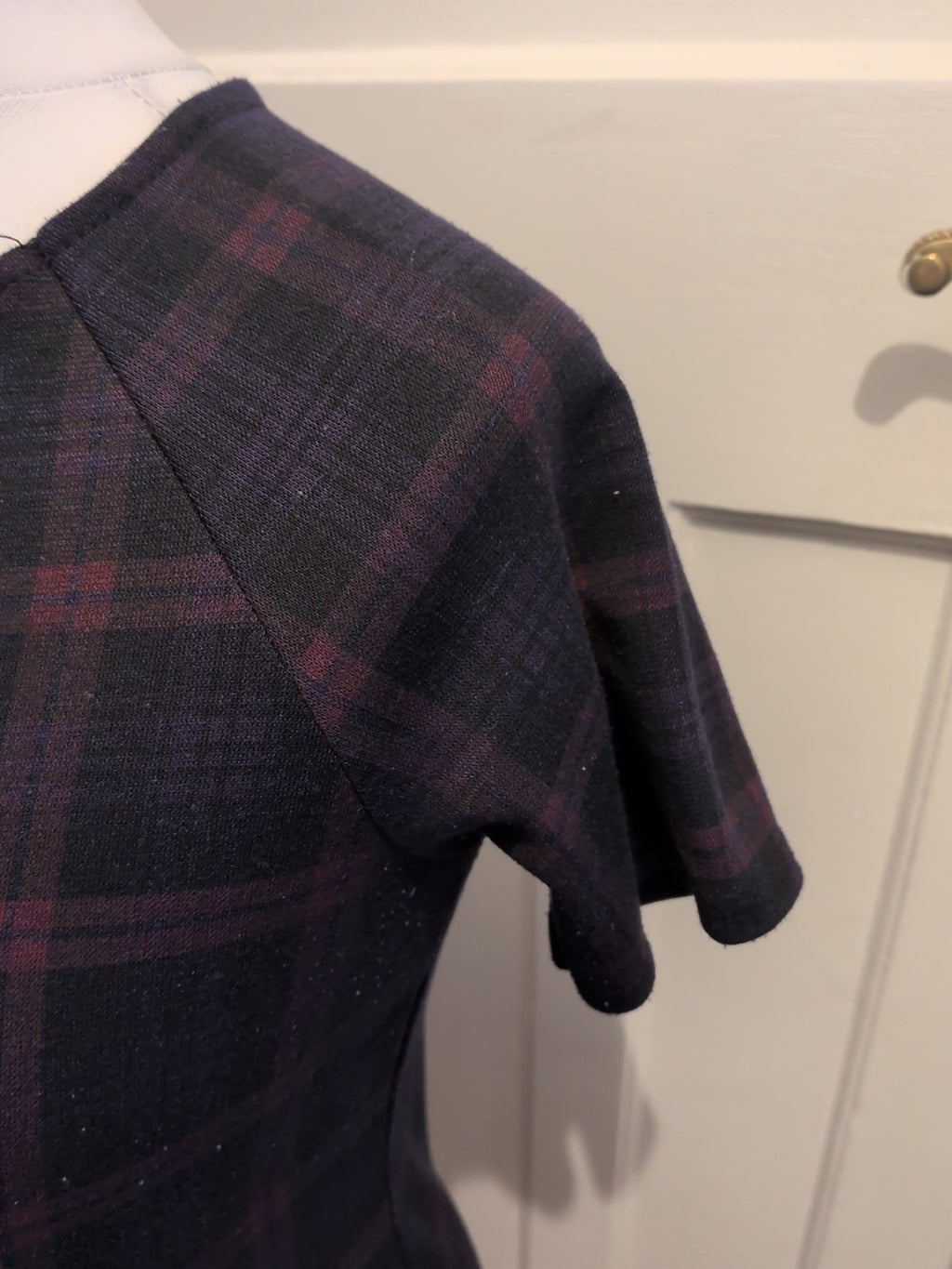 Ladies New Look Size 12 Navy Red Check Short Sleeved Dress With Pckets