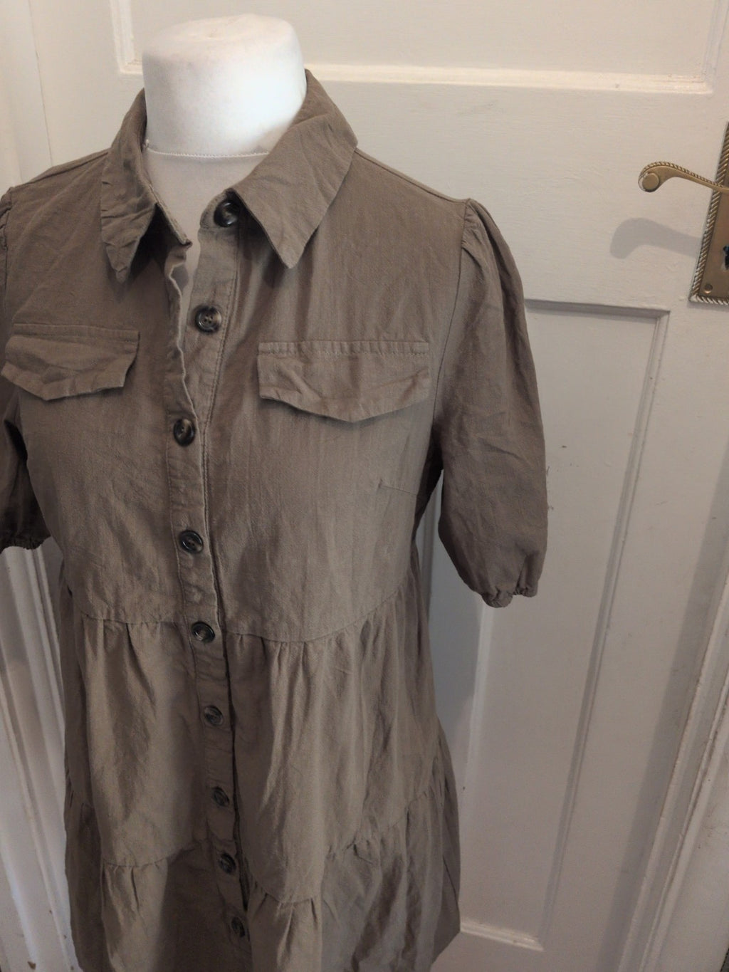 Ladies Shein Size XL Khaki Short Sleeve Collared Blouse