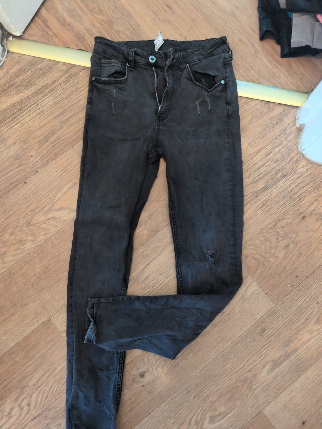 Denim365 12r Premium Alex Mid Rise Skinny(Rip In Knee)