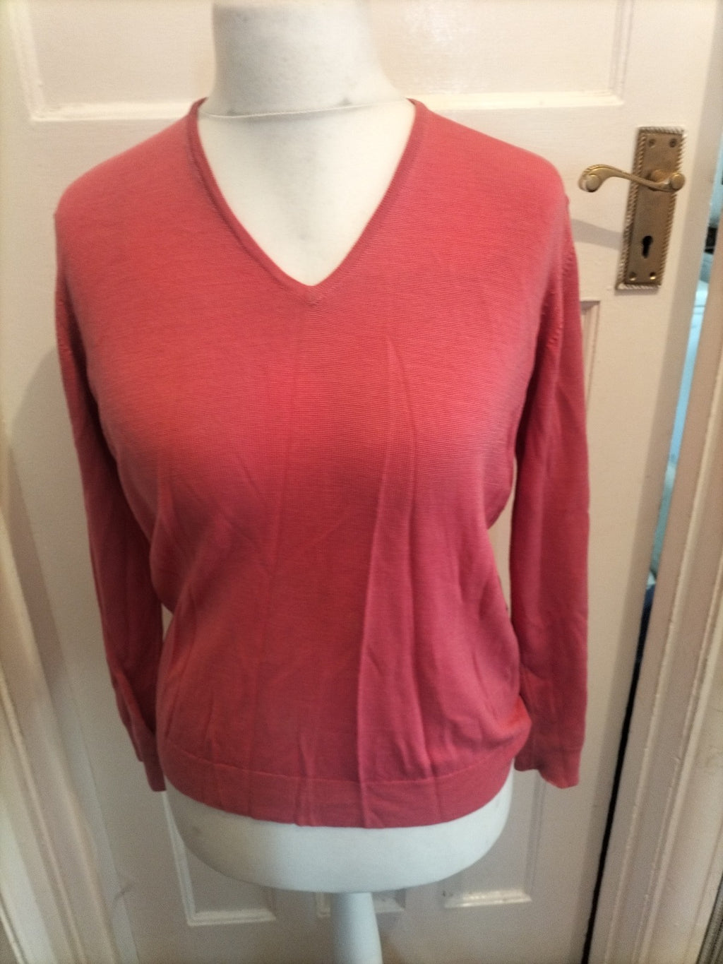 Ladies Marks and Spencers Size 12 Fuchsia Pure New Wool Long Sleeve Top