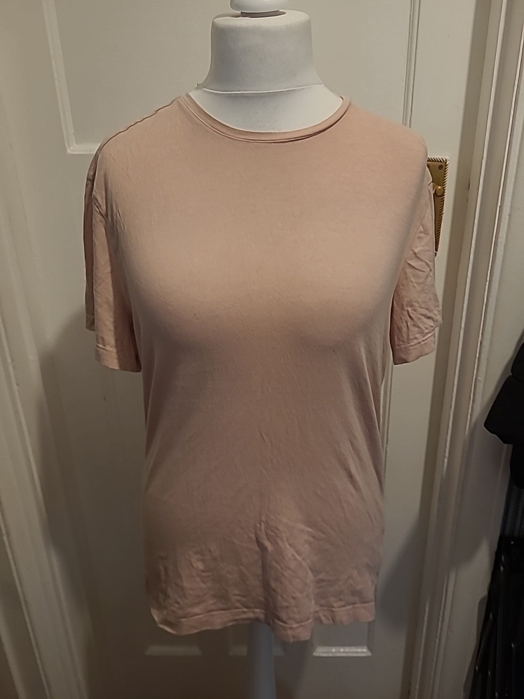 Ladies H&M Size Large Slim Fit Crew Neck Pale Pink Tshirt