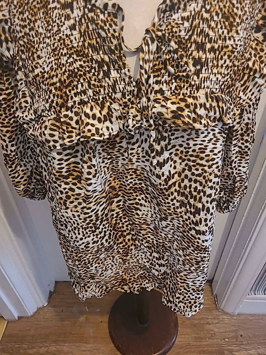 Ladies Papaya Size 22 Leopard Print Shorts Sleeve Blouse