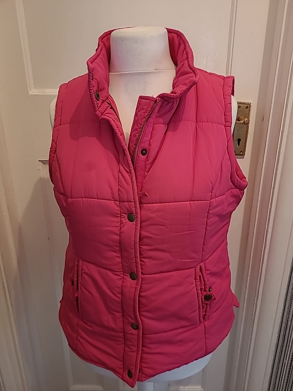 Ladies Mistral Size 14 Hot Pink Sleeveless Puffer