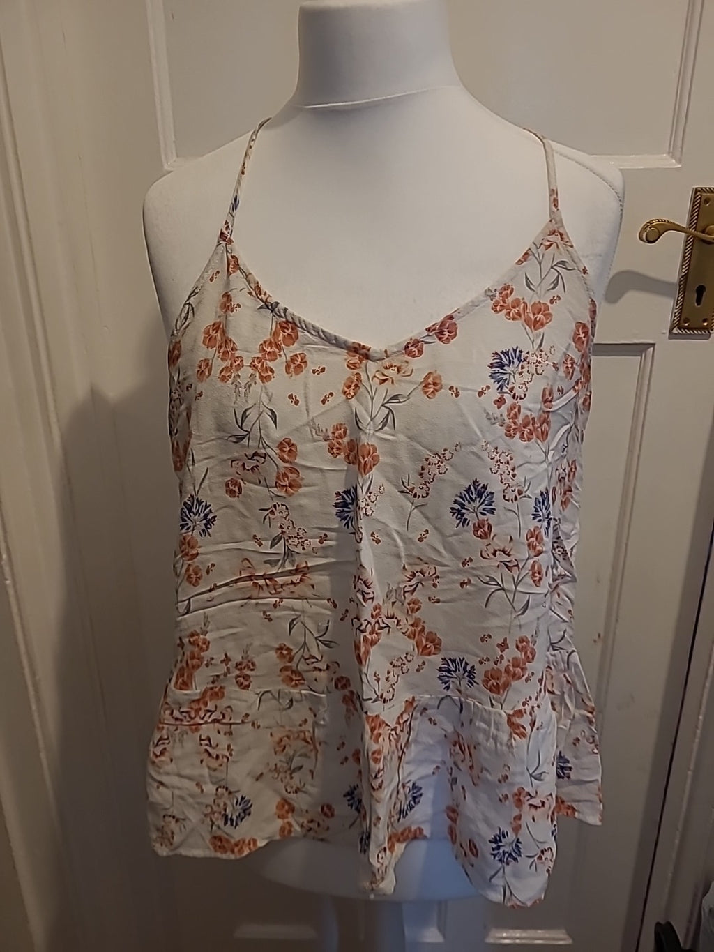 Ladies New look Size 14 White Floral Strappy Vest Top