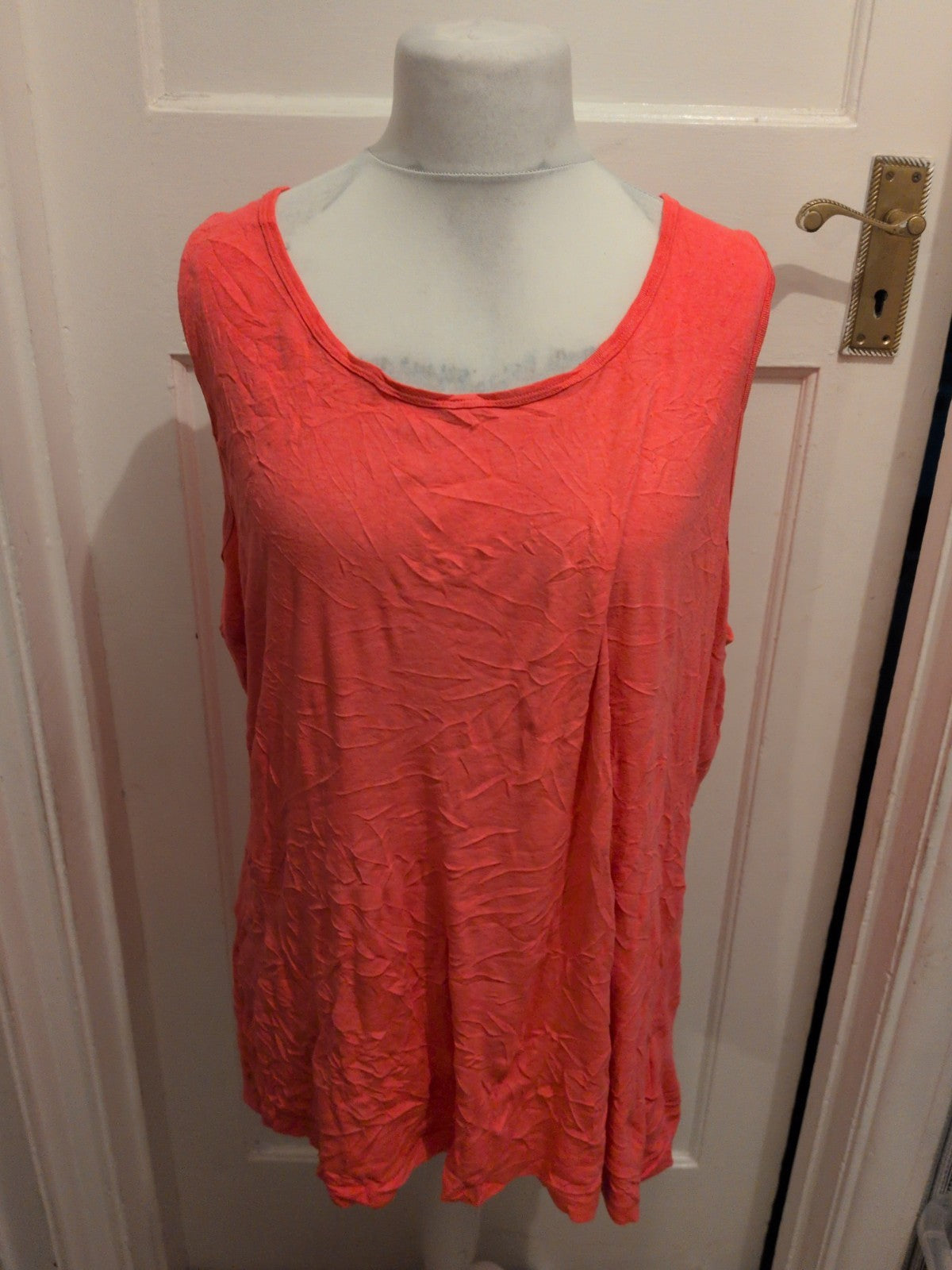 Yours 26/28 Bright Pink Sleeveless T-shirt