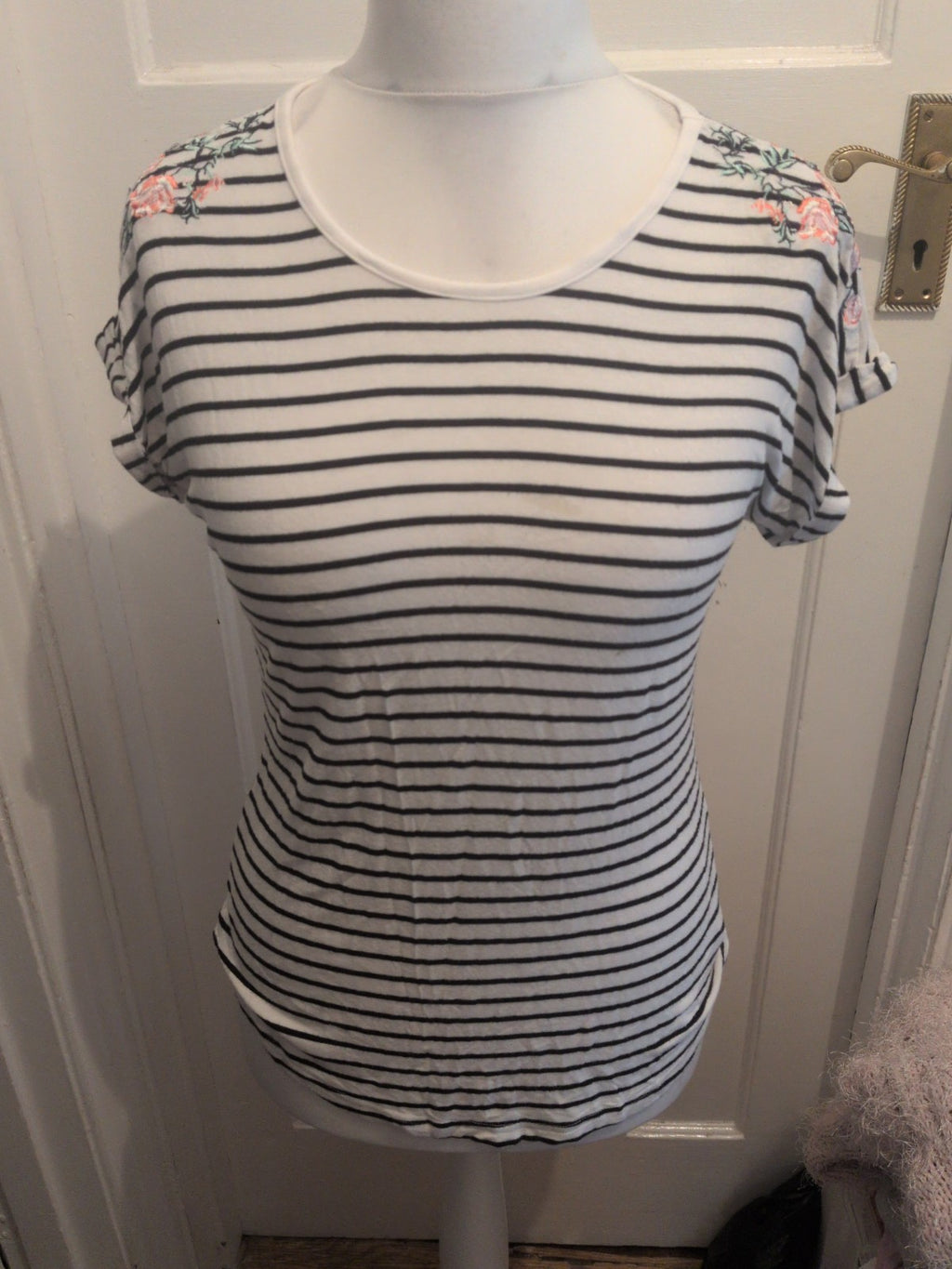 Peacocks 14 Striped Floral Embroidery Short Sleeve Blouse