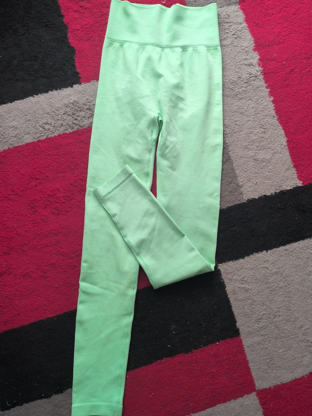 Ladies Size S/M Lime Green Leggings