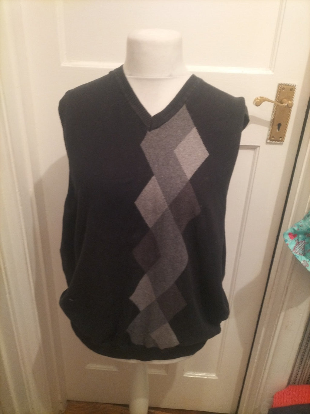 Van Heusen Large Black Sleeveless Jumper