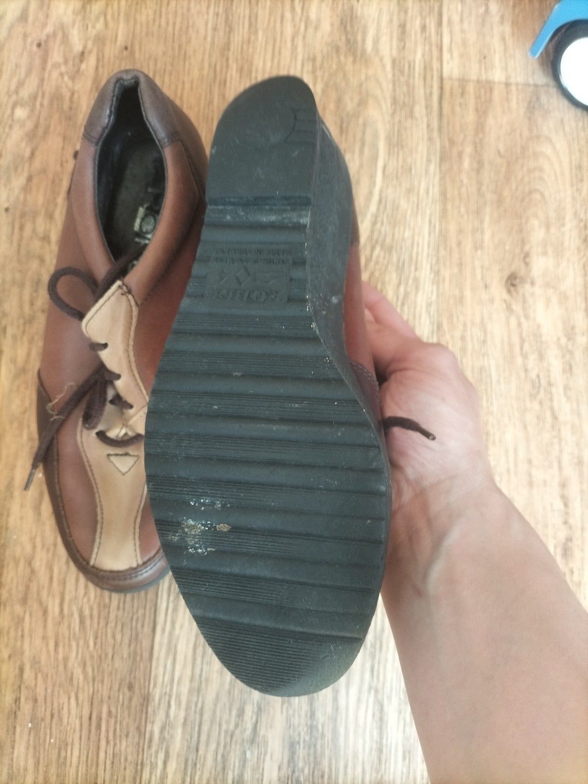 Ladies Rohde Size 4 Brown Tie Up Shoes