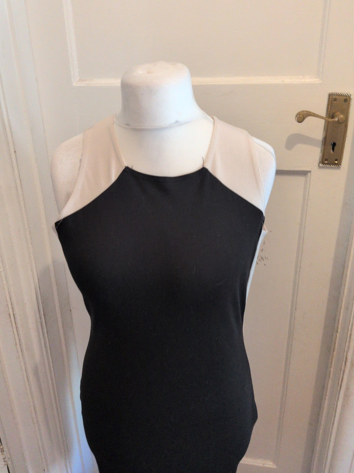 Ladies Miusol Size Large Black And White Sleeveless Midi Dress