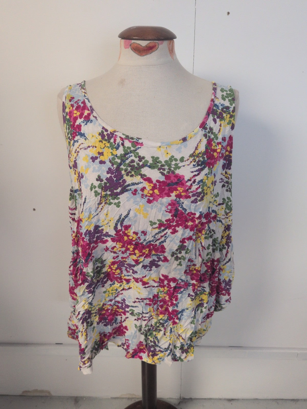 Ladies Tu Size 20 Multicoloured Floral Sleeveless Swing Vest T-shirt