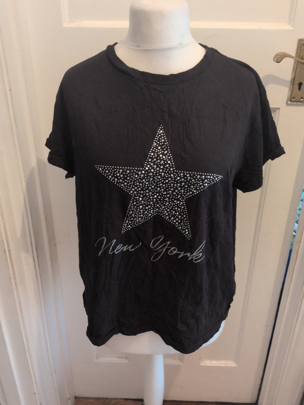 Ladies Papaya Size 20 Black Short Sleeve With Silver Star Pyjama Top